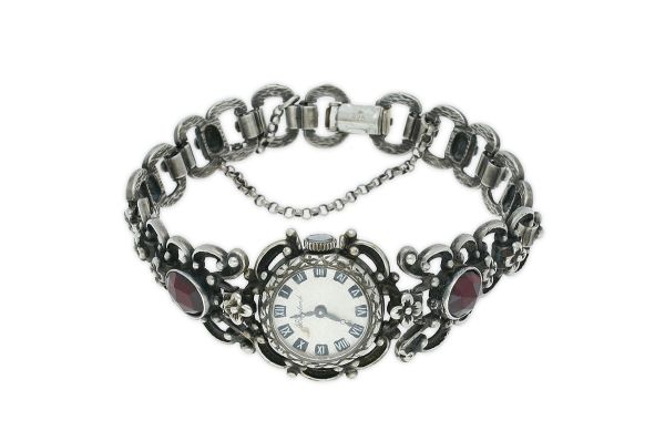 Trachten Armbanduhr • 835 Silber • Granat